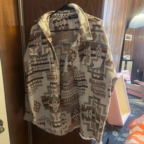 Aztec Print Button-Up Jacket - Picture 2 of 3